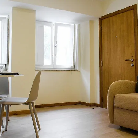 Apartman Rampa 24 *